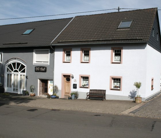 Hausfront Hausfront