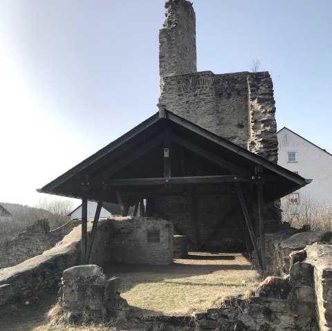 Glaadt Burgruine, © Touristik GmbH Gerolsteiner Land Glaadt Burgruine, © Touristik GmbH Gerolsteiner Land