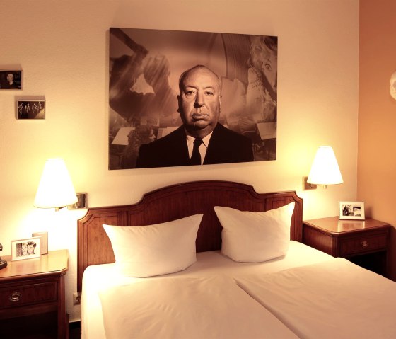 Alfred Hitchcock, © © Bermond Mediadesign - Krimihotel Alfred Hitchcock, © © Bermond Mediadesign - Krimihotel