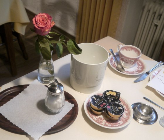 Hotel-Tannenfels-Frühstück, © Andreas Kube -Touristik GmbH Gerolsteiner Land Hotel-Tannenfels-Frühstück, © Andreas Kube -Touristik GmbH Gerolsteiner Land