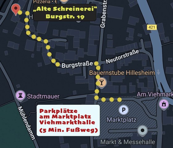 Weg Parkplatz, © Birgit Wagner Weg Parkplatz, © Birgit Wagner