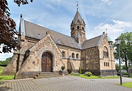 Erlöserkicrhe Mirbach außen, © Foto Achim Meurer, https://achimmeurer.com/ Erlöserkicrhe Mirbach außen, © Foto Achim Meurer, https://achimmeurer.com/