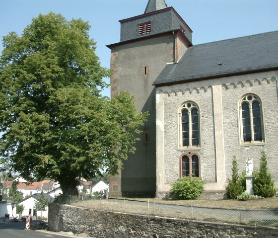 Parish church in Laufeld, © Tourist-Information Manderscheid Parish church in Laufeld, © Tourist-Information Manderscheid