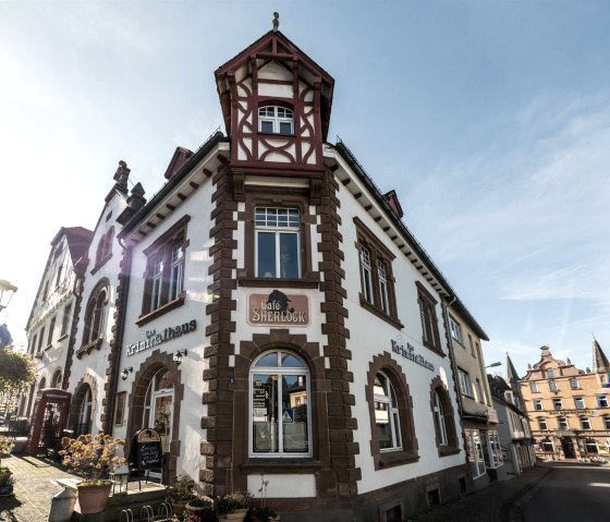 Café Sherlock und Kriminalhaus Hillesheim, © Eifel Tourismus GmbH, Dominik Ketz Café Sherlock und Kriminalhaus Hillesheim, © Eifel Tourismus GmbH, Dominik Ketz