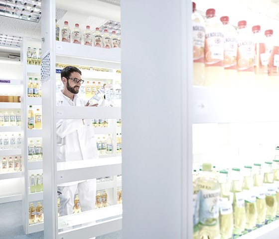 Qualita__tssicherung_2, © Gerolsteiner Brunnen GmbH & Co. KG Qualita__tssicherung_2, © Gerolsteiner Brunnen GmbH & Co. KG