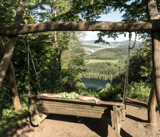 Swing with a view of the Gemünden maar, © Eifel Tourismus GmbH, D. Ketz Swing with a view of the Gemünden maar, © Eifel Tourismus GmbH, D. Ketz