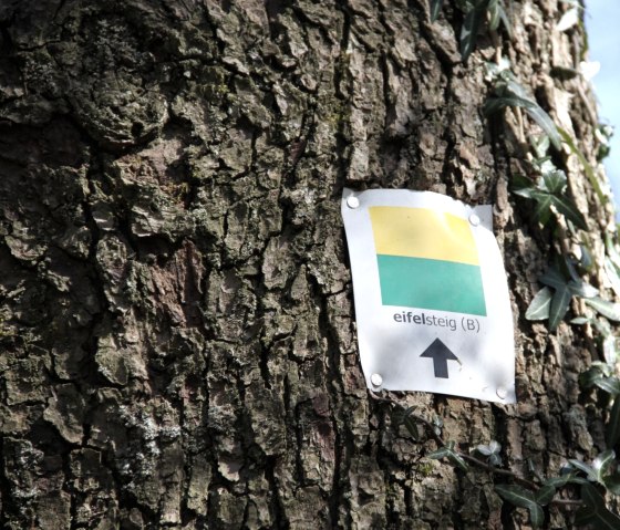 The Eifelsteig trail markings in Belgium, © Eifel Tourismus The Eifelsteig trail markings in Belgium, © Eifel Tourismus