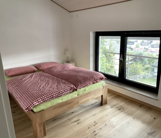 sleeping-room2 top-floor-apartment sleeping-room2 top-floor-apartment