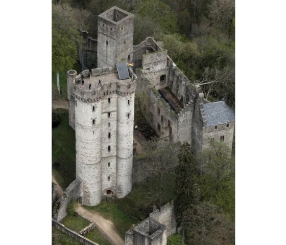 kasselburg-wolkenkratzer-cc-by-sa-40 kasselburg-wolkenkratzer-cc-by-sa-40