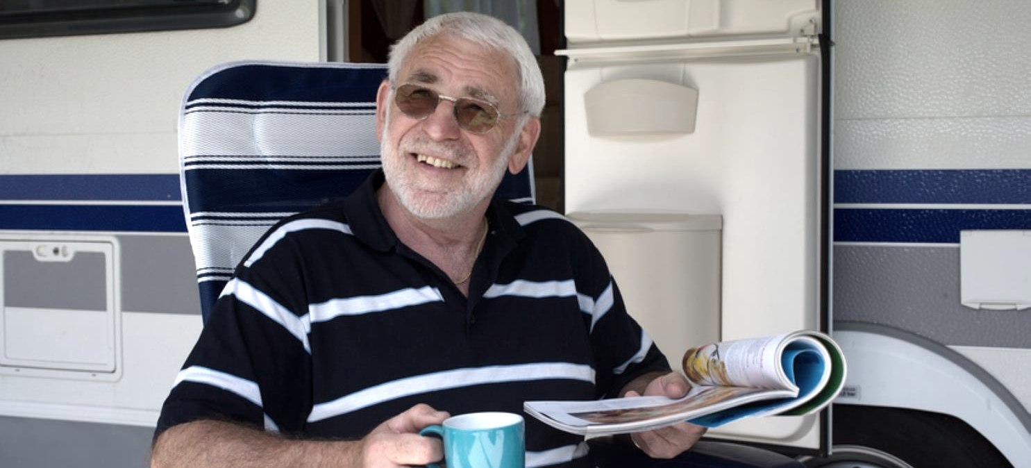 Urlauber auf dem Wohnmobilstellplatz, © Jörg Lantelme Urlauber auf dem Wohnmobilstellplatz, © Jörg Lantelme