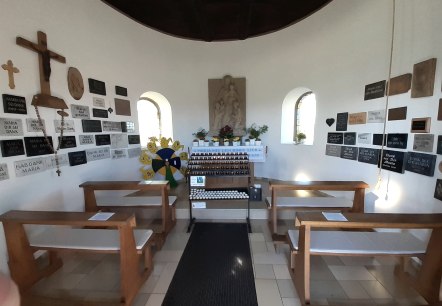 Kapelle Wahlhausen - Innenraum, © Touristik GmbH Gerolsteiner Land - Ute Klinkhammer Kapelle Wahlhausen - Innenraum, © Touristik GmbH Gerolsteiner Land - Ute Klinkhammer