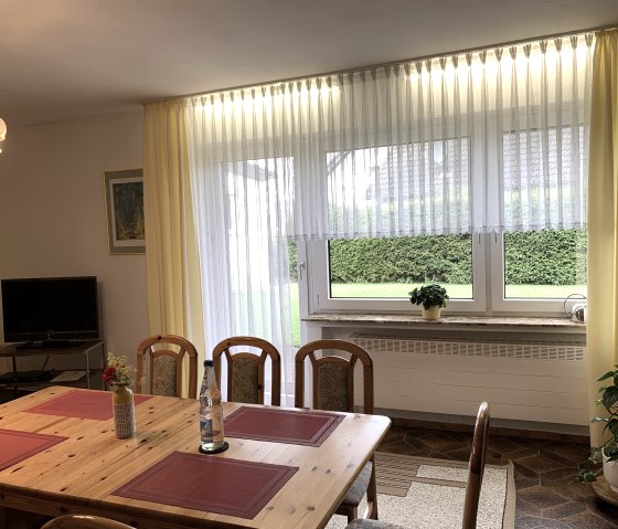 Wohn- Essbereich große FeWo Wohn- Essbereich große FeWo