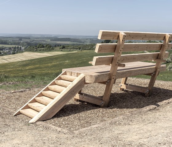 XXl Bank Walsdorf, © Jochen Hank XXl Bank Walsdorf, © Jochen Hank