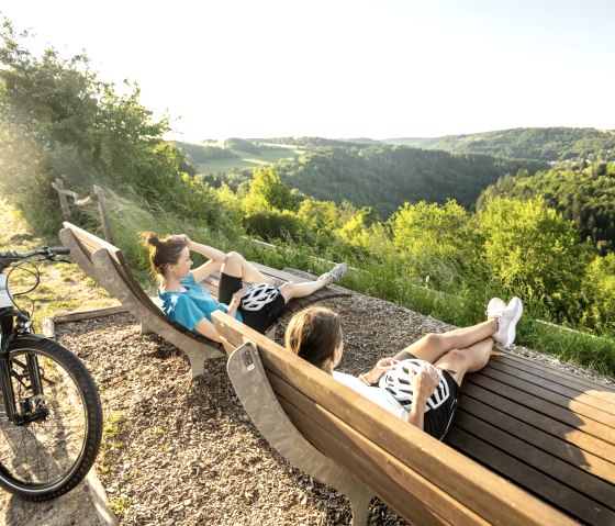 View of Kyllburg and the wooded Eifel, Kyll cycle path near Wilsecker, © Eifel Tourismus GmbH, Dominik Ketz View of Kyllburg and the wooded Eifel, Kyll cycle path near Wilsecker, © Eifel Tourismus GmbH, Dominik Ketz