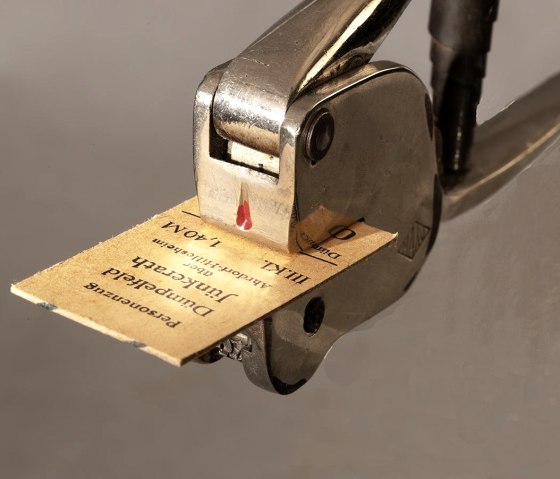 Zange, © Oskar Schwarz Zange, © Oskar Schwarz