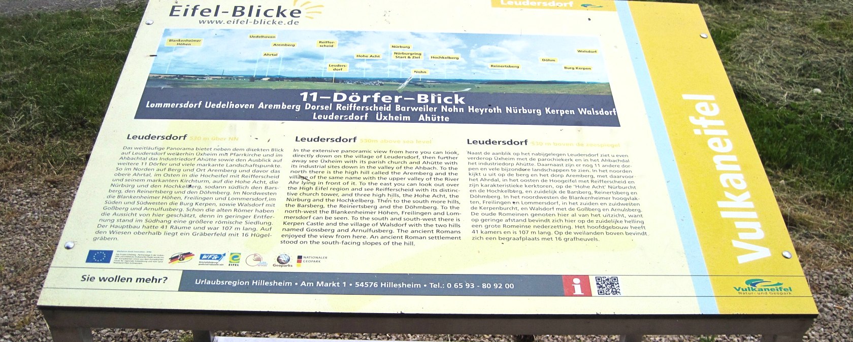 Infotafel 11-Dörfer-Blick, © Touristik GmbH Gerolsteiner Land, Ute Klinkhammer Infotafel 11-Dörfer-Blick, © Touristik GmbH Gerolsteiner Land, Ute Klinkhammer