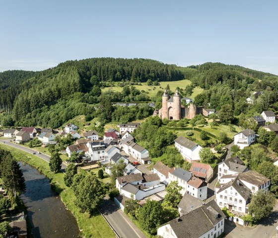 Luftaufnahme Bertradaburg, © Eifel-Tourismus Gmbh-Dominik Ketz Luftaufnahme Bertradaburg, © Eifel-Tourismus Gmbh-Dominik Ketz