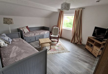 Wohn-Schlaf oder Kinderzimmer Wohn-Schlaf oder Kinderzimmer