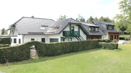 Gästehaus gesamt aus Traktorsicht Gästehaus gesamt aus Traktorsicht