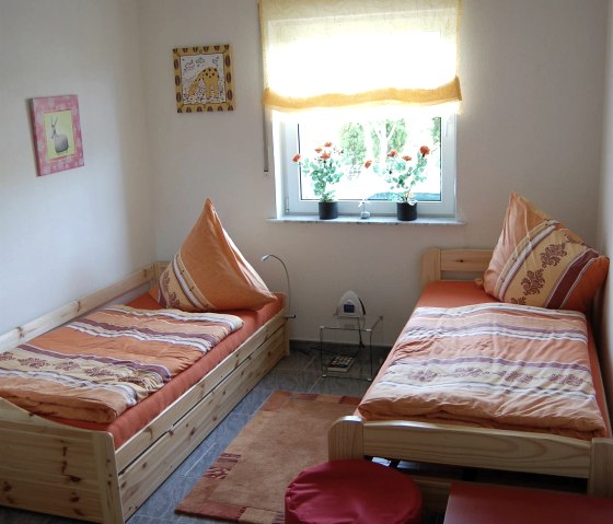 Das (Kinder-)Schlafzimmer im EG, © Familie Floßdorf Das (Kinder-)Schlafzimmer im EG, © Familie Floßdorf