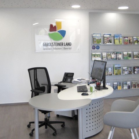 Tourist Info Stadtkyll innen, © Touristik GmbH Gerolsteiner Land, Leonie Post Tourist Info Stadtkyll innen, © Touristik GmbH Gerolsteiner Land, Leonie Post