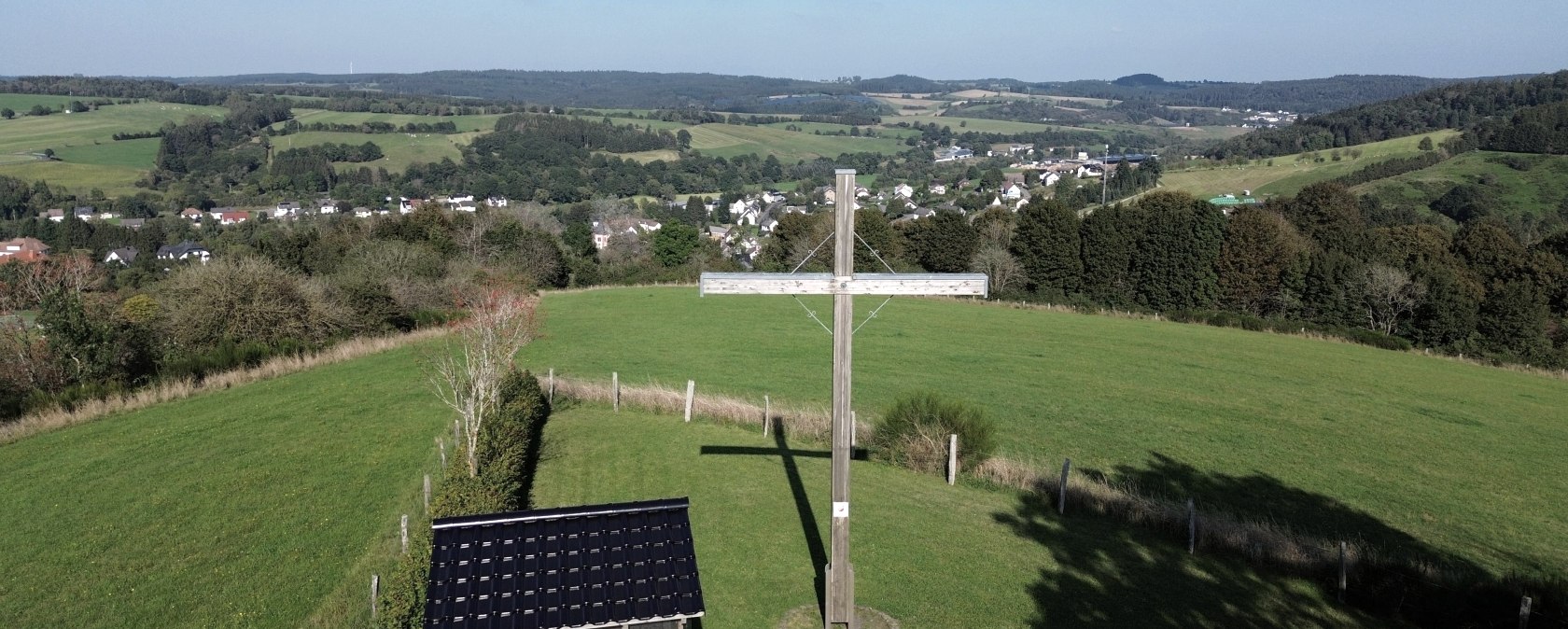 Drohnenaufnahme Eifelblick, © Touristik GmbH Gerolsteiner Land, Sarah Wiesen Drohnenaufnahme Eifelblick, © Touristik GmbH Gerolsteiner Land, Sarah Wiesen
