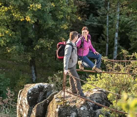 Gerolsteiner Keltenpfad, Dietzenley Wanderer, © Eifel Tourismus GmbH, Dominik Ketz Gerolsteiner Keltenpfad, Dietzenley Wanderer, © Eifel Tourismus GmbH, Dominik Ketz