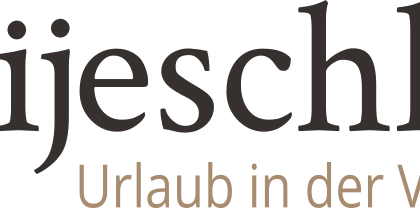 A logo of Majeschhof, promoting holidays in the Vulkaneifel. It features the name and a subtitle.