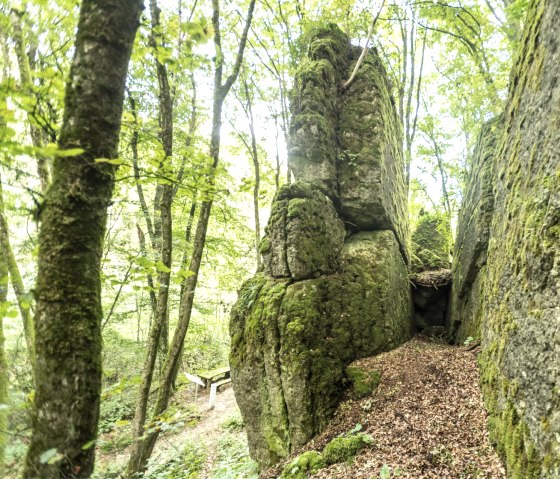 Impressive rock formation at Walbert on the Schneifel Trail, © Eifel Tourismus GmbH / D. Ketz