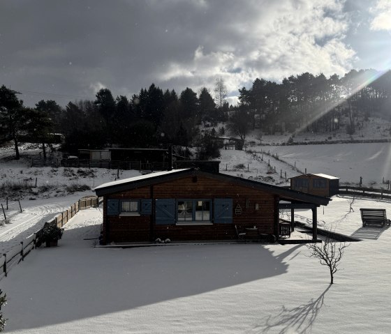 Chalet im Schnee, &copy; Odenthal / EifelChalet 2026