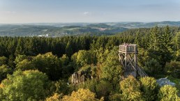 Uitkijktoren bij de Dietzenley op de Eifelsteig, © Eifel Tourismus GmbH, D. Ketz