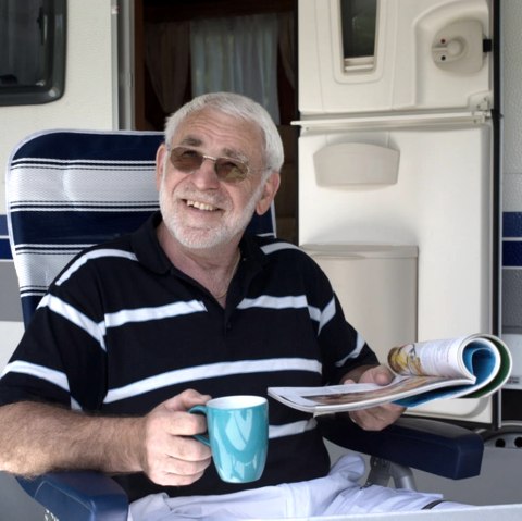 Urlauber auf dem Wohnmobilstellplatz, &copy; J&ouml;rg Lantelme