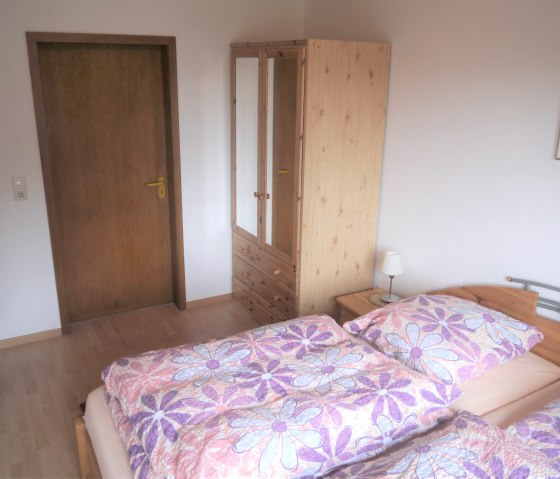 Fewo Peter - Schlafzimmer 2.1, &copy; Touristik GmbH Gerolsteiner Land > A. Kube