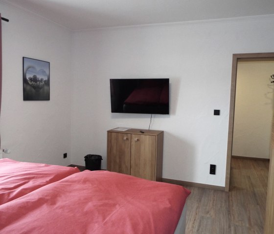 Schlafzimmer 2 mit TV