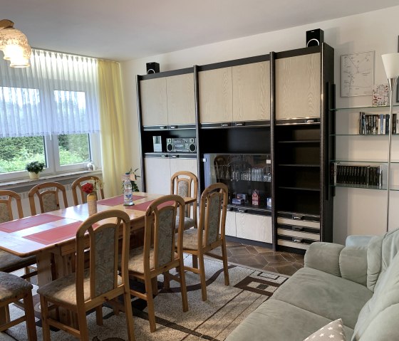 Wohn- Essbereich gro&szlig;e FeWo