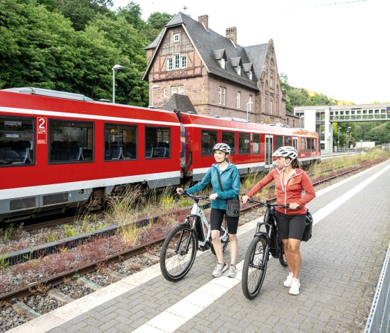 Als je wilt, kun je terugkeren met de trein of een kortere weg nemen, station Kyllburg op het Kyll-fietspad, &copy; Eifel Tourismus GmbH, Dominik Ketz