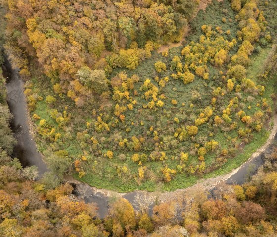 The Lieser winds its way through the landscape on Eifelsteig stage 12, © Eifel Tourismus GmbH, D. Ketz