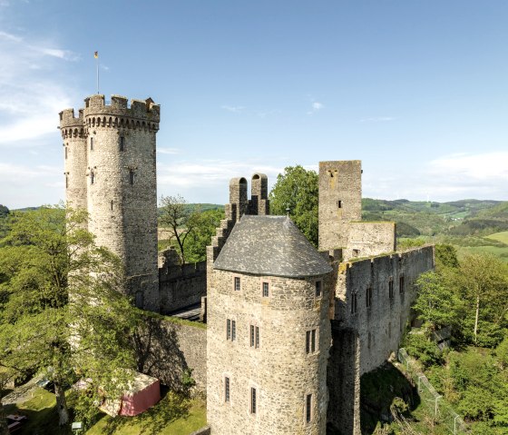 Kasselburg in Pelm, © Eifel Tourismus GmbH, Dominik Ketz
