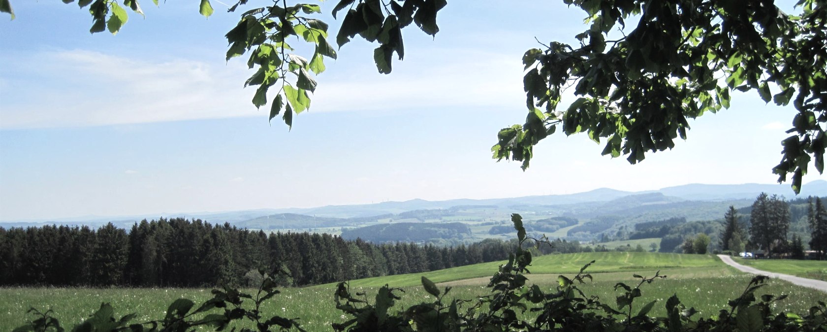 EifelBlick  Auf Heilert, Duppach, © Touristik GmbH Gerolsteiner Land -Ute Klinkhammer
