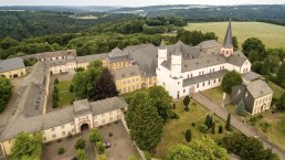 Aerial view of Steinfeld Monastery on the Eifelsteig trail, &copy; Eifel Tourismus/D. Ketz