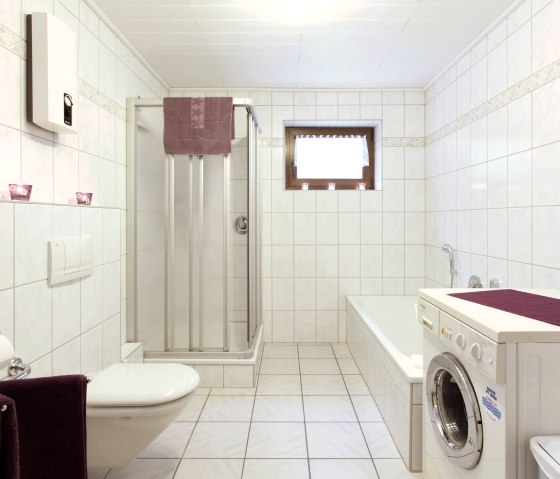 Badezimmer, &copy; Ferienwohnung Hansen