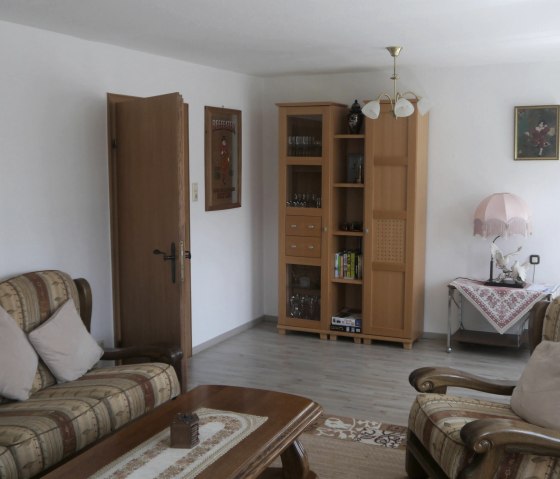 Fewo Peter - Wohnzimmer 1, &copy; Touristik GmbH Gerolsteiner Land > A. Kube