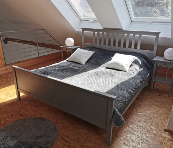 Schlafzimmer, &copy; Raetz Eifel-Ferienh&auml;user