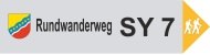 Bord voor de SY 7 rondwandelroute met een wapenschild en een symbool voor wandelaars op een grijze achtergrond., &copy; Touristik GmbH Gerolsteiner Land