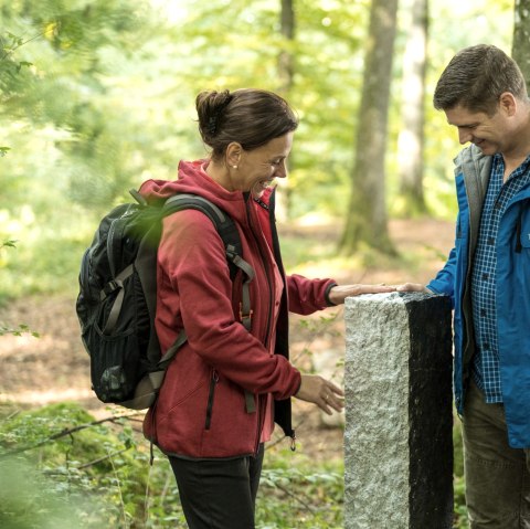 Black and white boundary stone on the Schneifel Trail, © Eifel Tourismus GmbH / D. Ketz