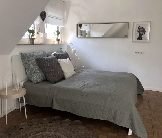 1st bedroom with double bed, © Anja Remsperger & Philippe Drees