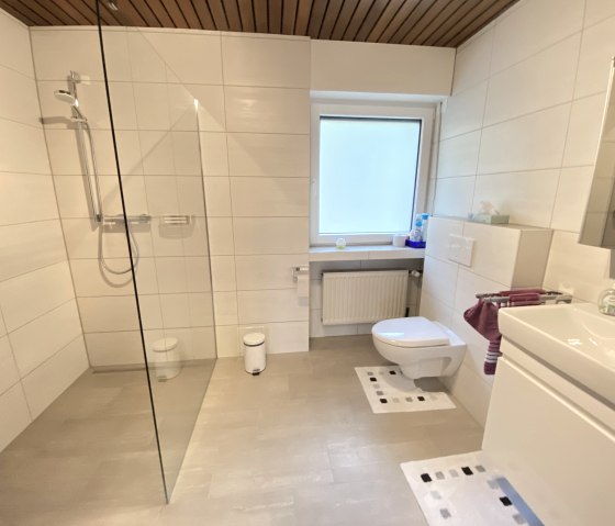 Charly bathroom 1, © Andreas Kube