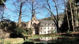 Blick auf Kloster St. Thomas, © Tourist-Information Bitburger Land