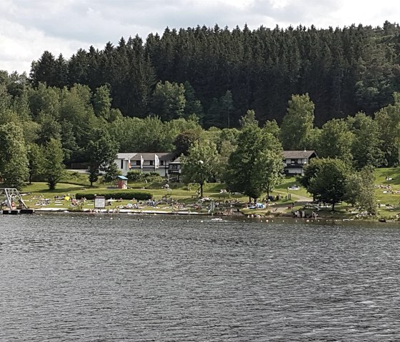 Liegewiese am Kronenburger See