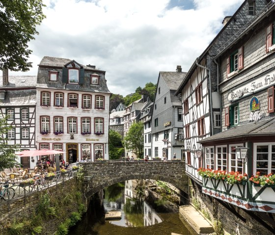 Op de markt in Monschau, &copy; Eifel-Tourismus GmbH, Dominik Ketz